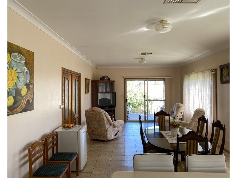 15 Gallop Avenue, Parkes NSW 2870