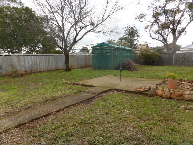 99 Warrah Street, Peak Hill NSW 2869