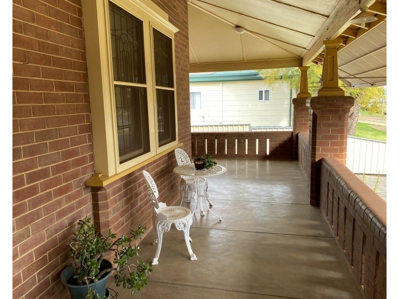 63 Hill Street, Parkes NSW 2870
