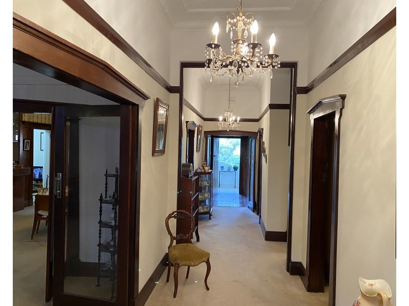 63 Hill Street, Parkes NSW 2870