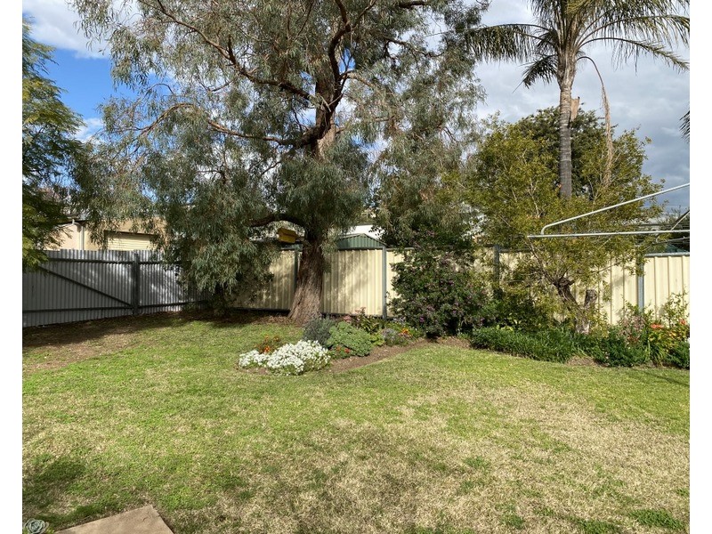 63 Hill Street, Parkes NSW 2870