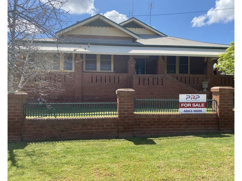 63 Hill Street, Parkes NSW 2870
