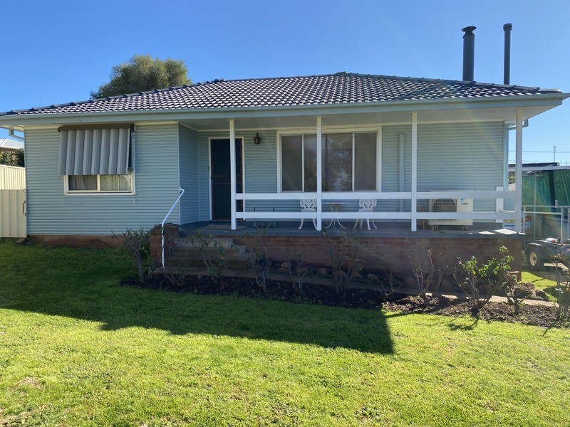 16 Miller Street, Parkes NSW 2870