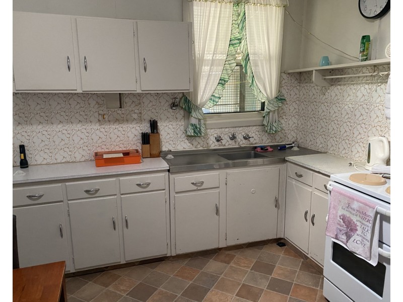 3 Lawson Street, Parkes NSW 2870