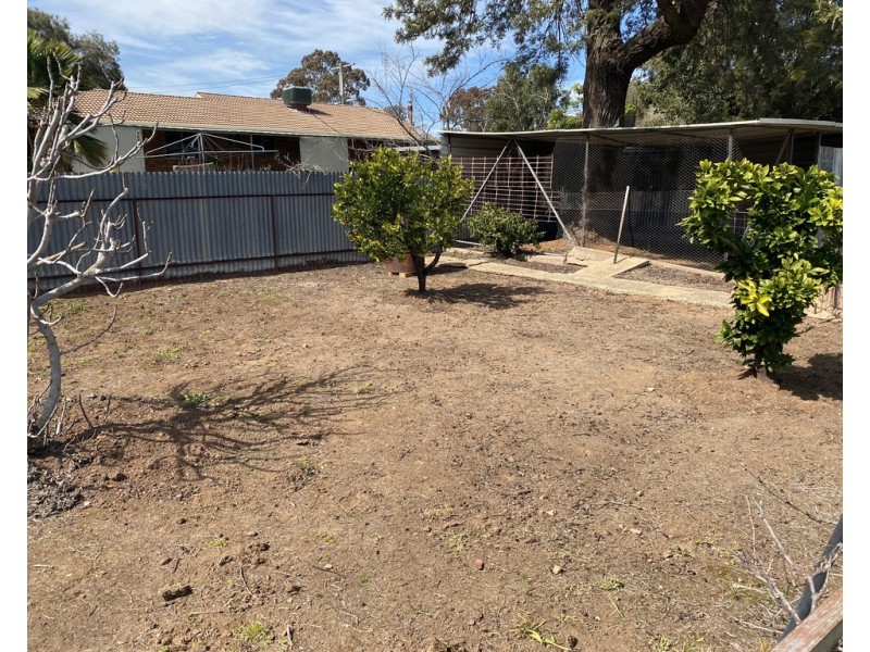 3 Lawson Street, Parkes NSW 2870