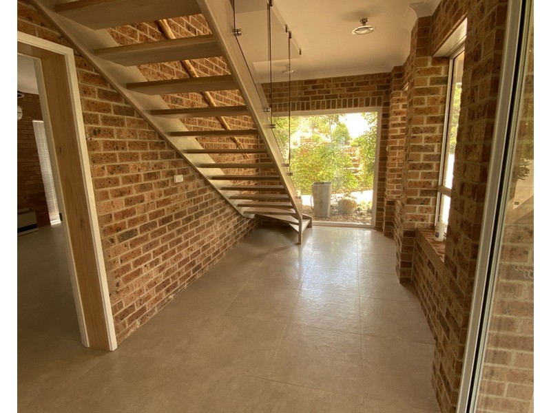 1 Mendos Place, Parkes NSW 2870