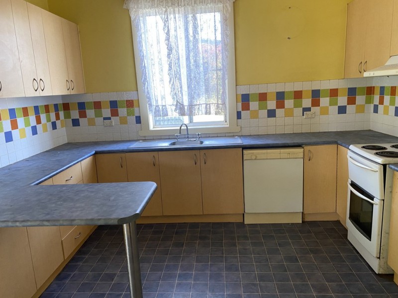 33D Albert Street, Parkes NSW 2870