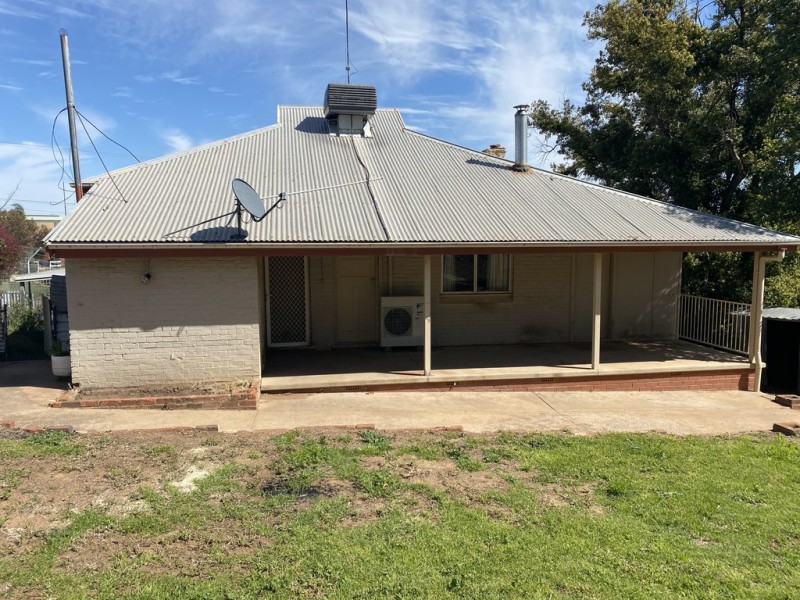 33D Albert Street, Parkes NSW 2870