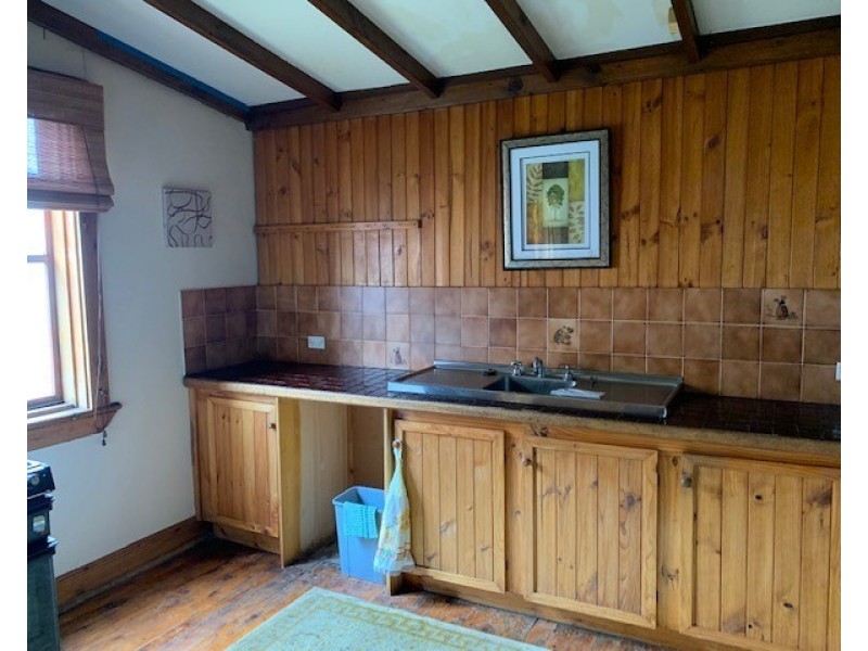 65 Dalton Street, Parkes NSW 2870