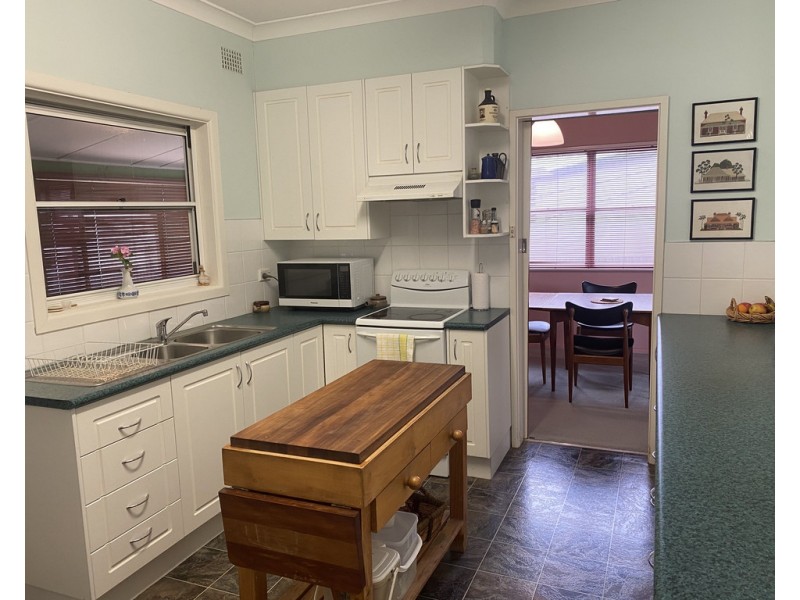 38 Hill Street, Parkes NSW 2870