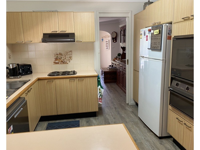 4 Glengowrie Close, Parkes NSW 2870