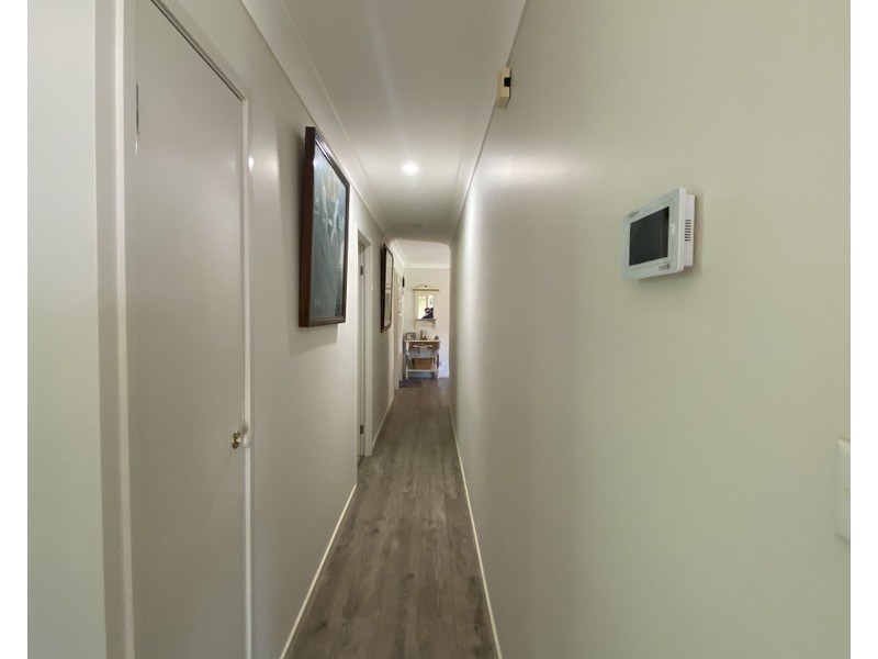 4 Glengowrie Close, Parkes NSW 2870