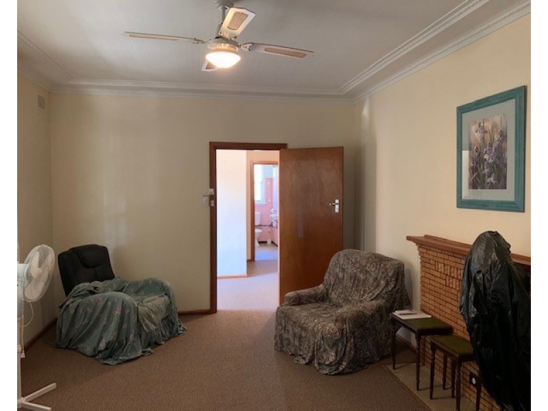 56 Derribong Street, Peak Hill NSW 2869