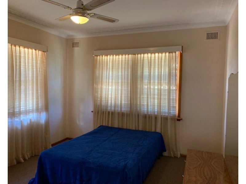 56 Derribong Street, Peak Hill NSW 2869