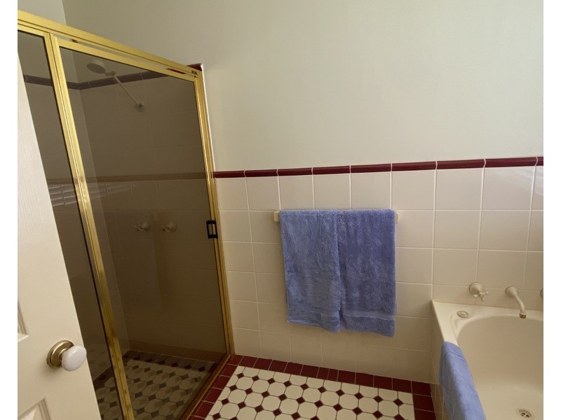 14 Christina Close, Parkes NSW 2870