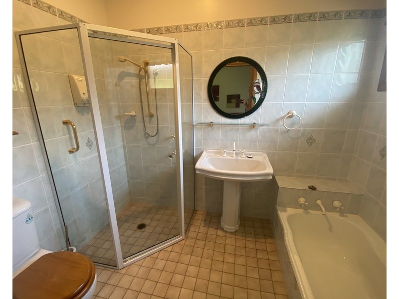 22 Mengarvie Road, Parkes NSW 2870