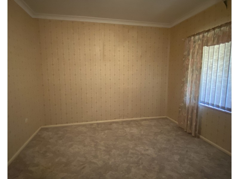 37 Woodward Street, Parkes NSW 2870