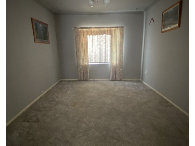 37 Woodward Street, Parkes NSW 2870