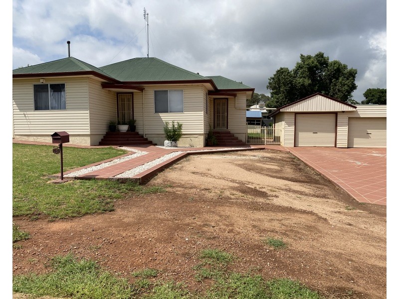 17-19 Callaghan Street, Parkes NSW 2870