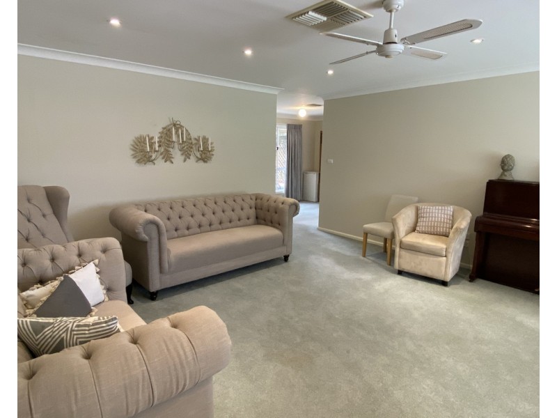 4 Danilenko Street, Parkes NSW 2870