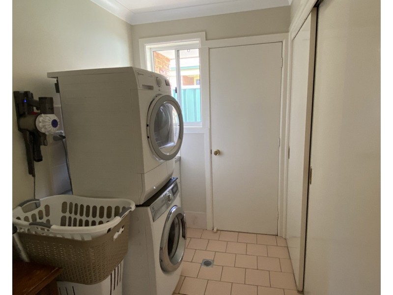 4 Danilenko Street, Parkes NSW 2870