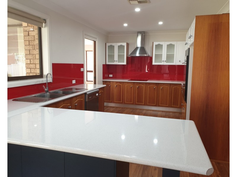 14 Danilenko Street, Parkes NSW 2870