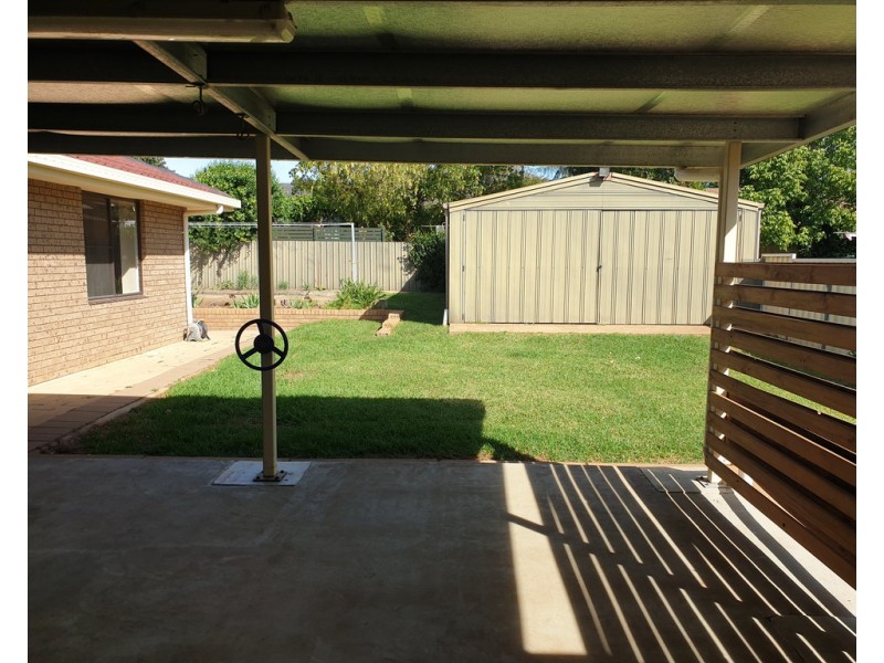 14 Danilenko Street, Parkes NSW 2870