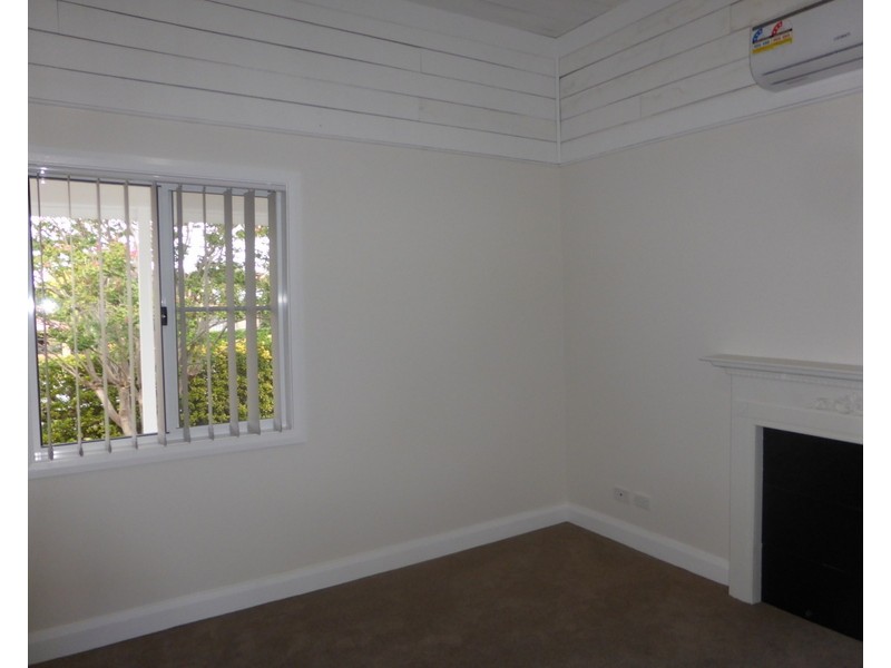 70 Orange Street, Parkes NSW 2870