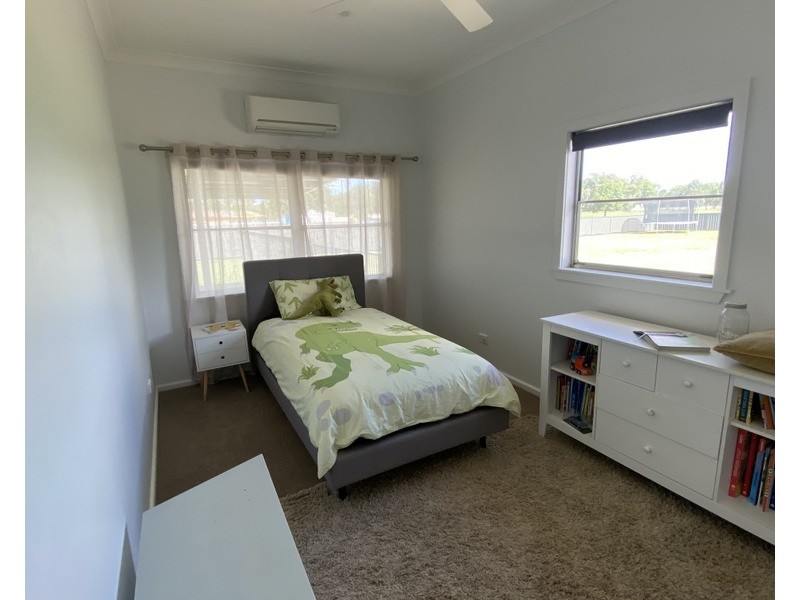 11 Cheney Road, Parkes NSW 2870
