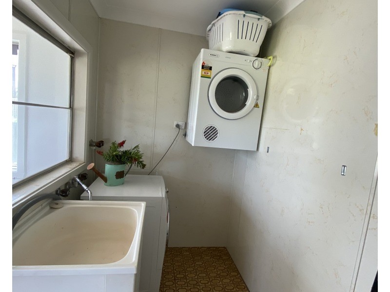 11 Cheney Road, Parkes NSW 2870