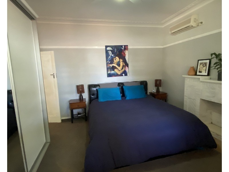 6 Weston Street, Parkes NSW 2870