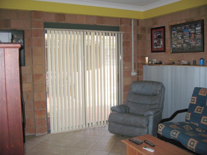 7-9 Cooke Street, Parkes NSW 2870