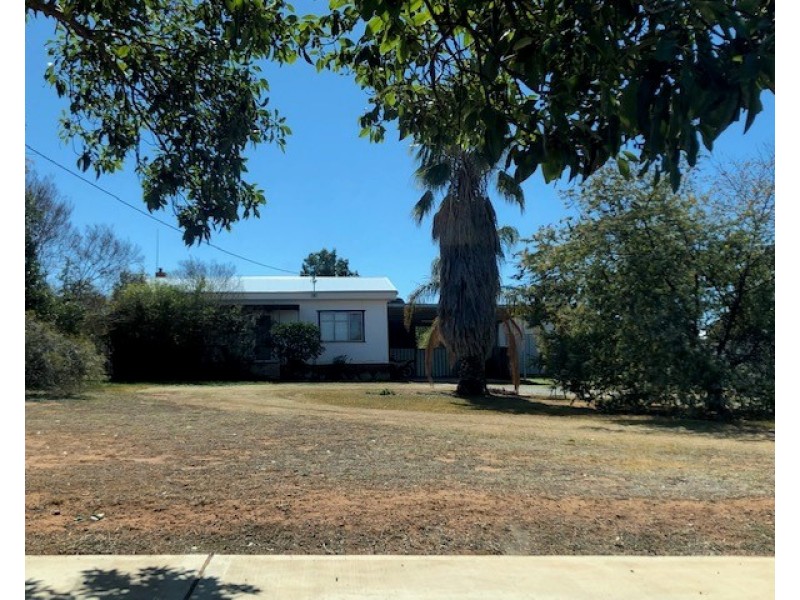 20 Want Street, Parkes NSW 2870