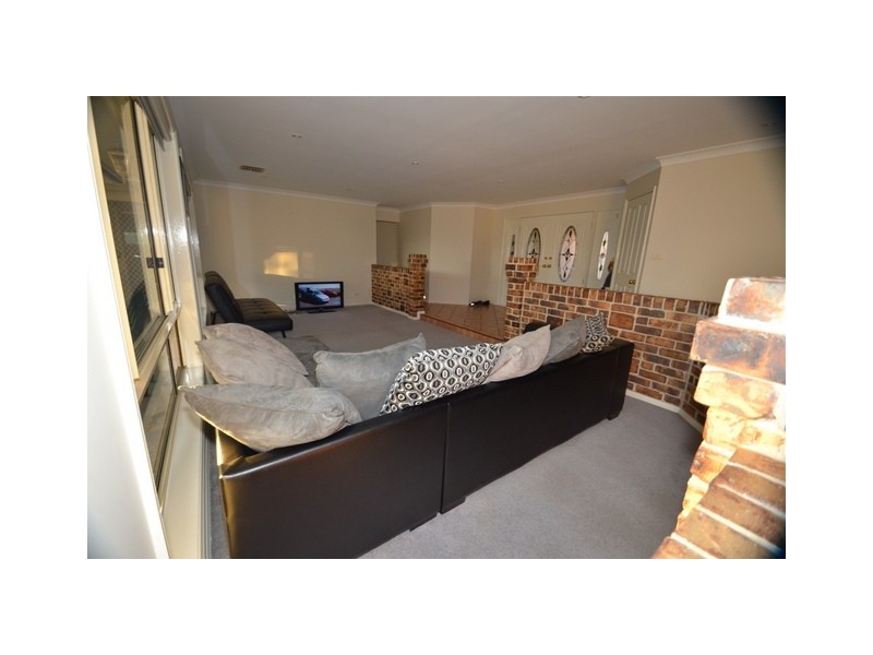 6 Caledonia Street, Parkes NSW 2870