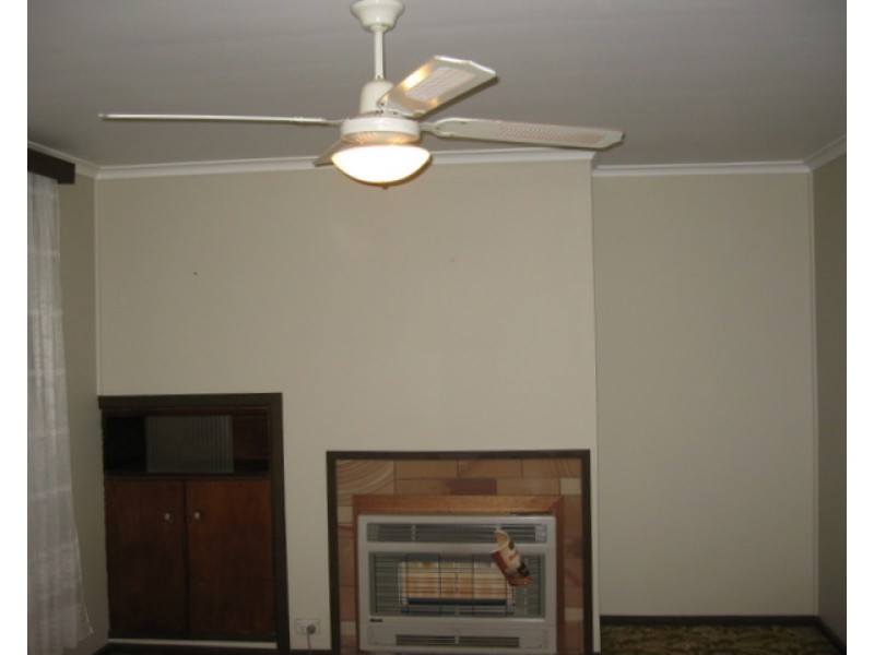 73 Victoria Street, Parkes NSW 2870