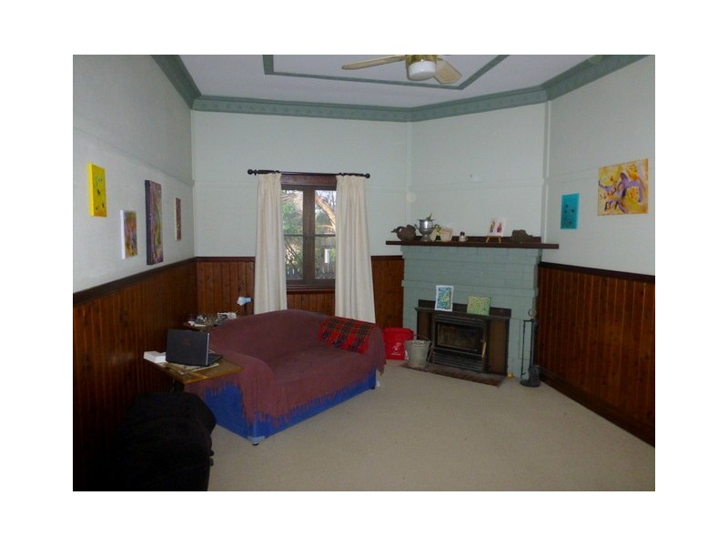 9 Carrington Street, Parkes NSW 2870