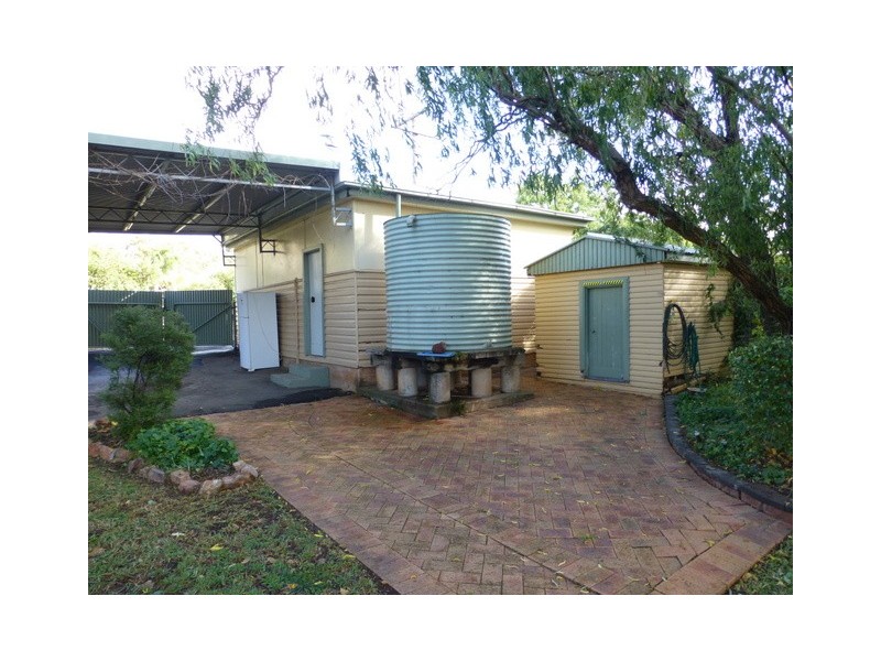 9 Carrington Street, Parkes NSW 2870