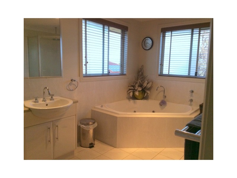 53 Church Street, Parkes NSW 2870