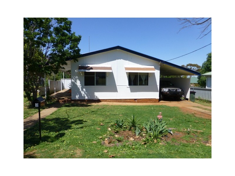 9 Gallop Avenue, Parkes NSW 2870