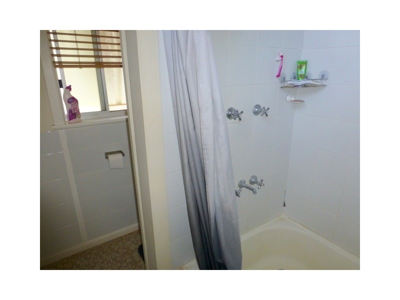 9 Gallop Avenue, Parkes NSW 2870