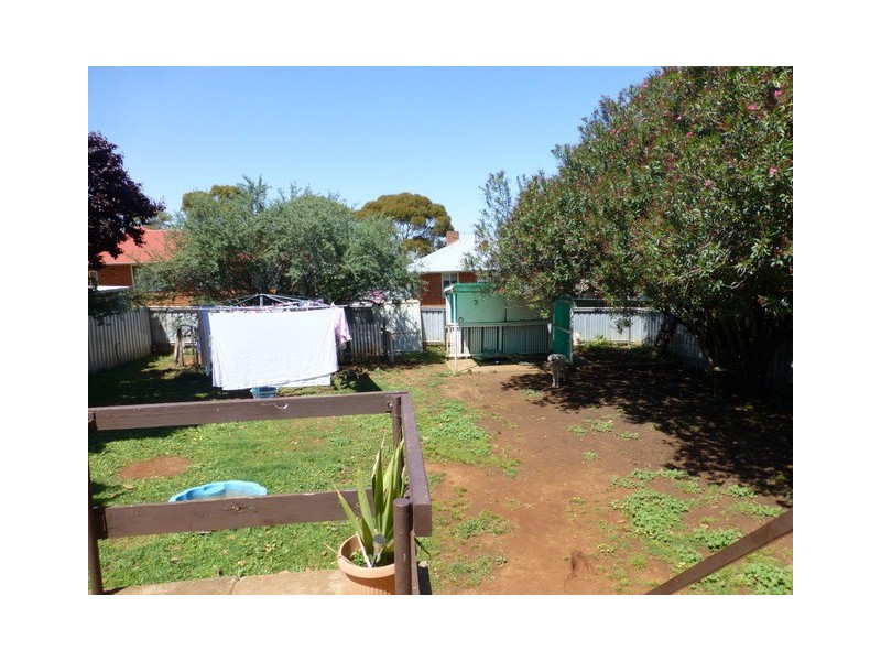 9 Gallop Avenue, Parkes NSW 2870