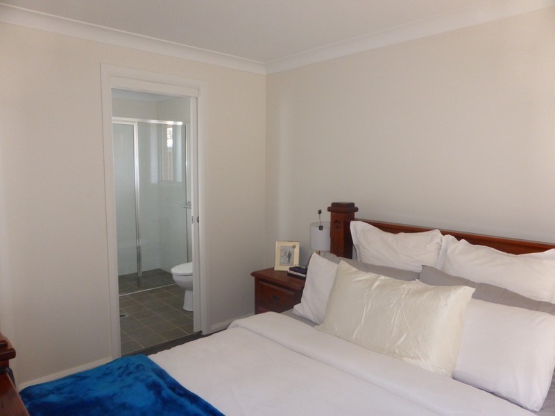 3 Elouera Place, Parkes NSW 2870