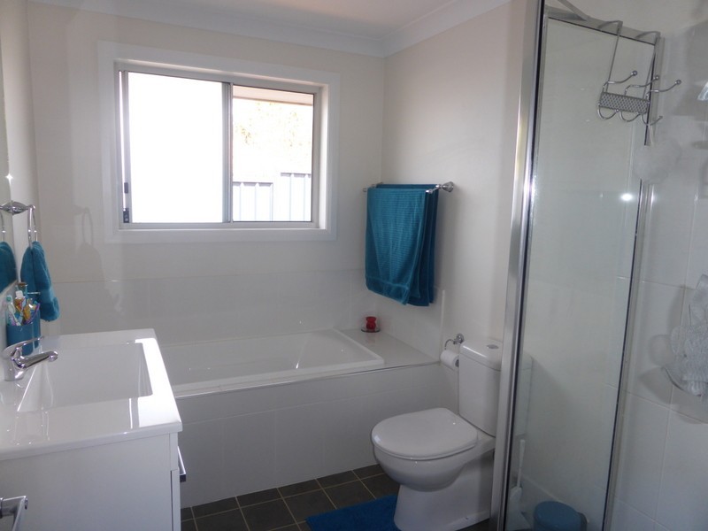 3 Elouera Place, Parkes NSW 2870
