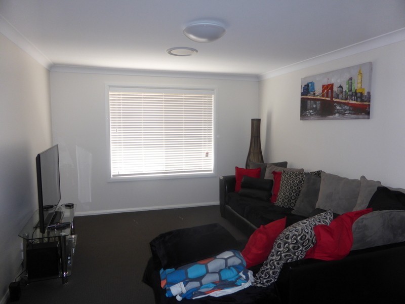 3 Elouera Place, Parkes NSW 2870