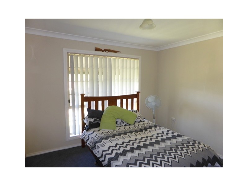 1 Glenburnie Close, Parkes NSW 2870