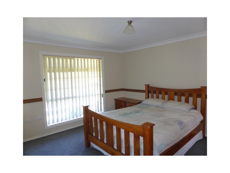 1 Glenburnie Close, Parkes NSW 2870