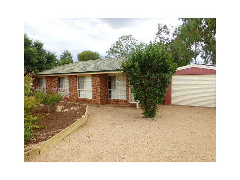 156 Caswell Street, Peak Hill NSW 2869