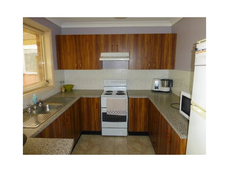 156 Caswell Street, Peak Hill NSW 2869
