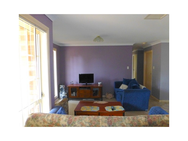 156 Caswell Street, Peak Hill NSW 2869