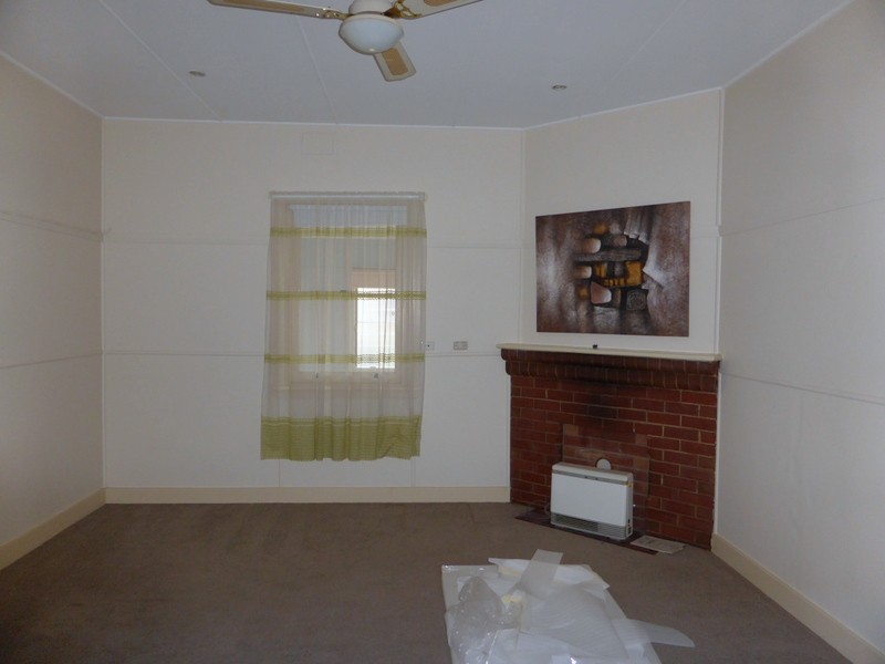 13 Grenfell Street, Parkes NSW 2870